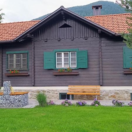 Family Home Weissensee Greifenburg Bagian luar foto